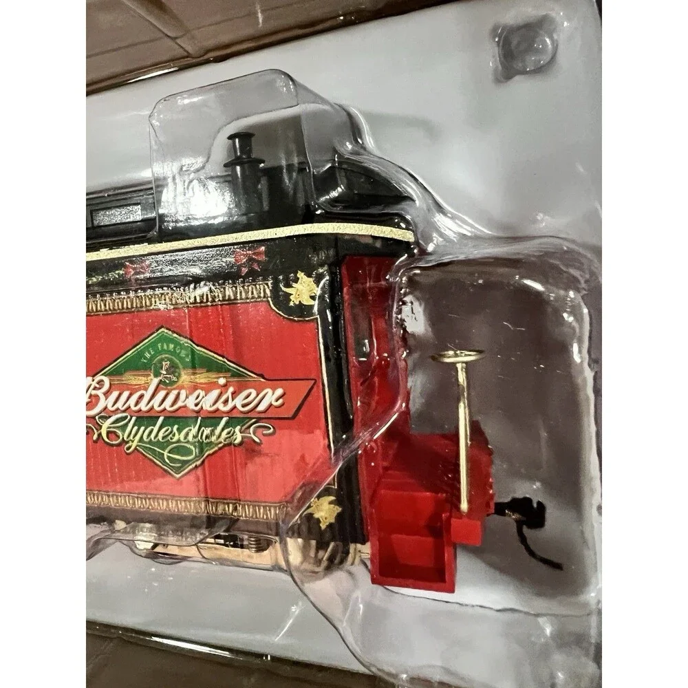 Hawthorne Village Budweiser Clydesdale Freight Train + track + box